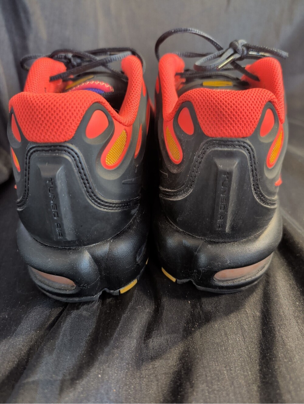 Nike Air Max Plus drift TN SE Black Red Purple mens Size 9 - Picture 2 of 7